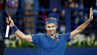 Roger Federer ganó otra batalla en Dubai rumbo a su título número 100