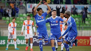 La U derribó con lo justo a Cobresal y dio el paso a los cuartos de final de la Copa Chile