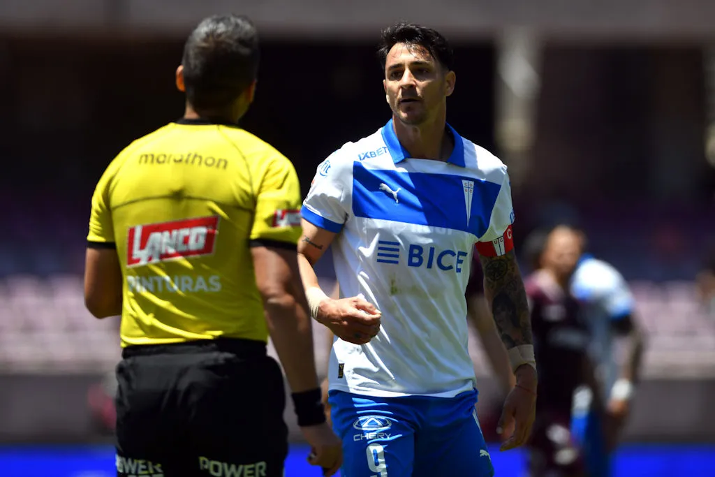 Zampedri permanecería por dos años más en la UC/ © Jonnathan Oyarzún-Photosport