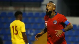 Arturo Vidal sobre campaña de la Cruz Roja: Un honor encabezarla con Gary Medel