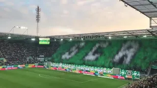 El impresionante mosaico hecho con papel picado en el clásico de Viena