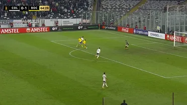 Sebastián Villa aprovechó un grosero error de Maximiliano Falcón para estirar la ventaja de Boca