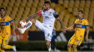 Atlas de Reyes y Jeraldino salvó en la agonía un empate contra Tigres en la liga mexicana