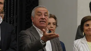 Mañalich: Francisca Crovetto quizás tenga sólo un resfrío, pero puede asesinar a sus abuelos