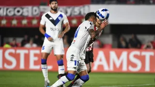 Estudiantes goleó a Vélez en su estreno en la fase grupal de la Libertadores