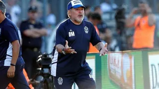 Ex jugador de Gimnasia y Esgrima de La Plata: Maradona ponía de su bolsillo para los premios