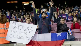Barcelona de Arturo Vidal se mantuvo en la cima de la liga española tras vencer a Celta de Vigo