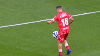 La polémica amarilla a Santiago Montiel en Argentinos Juniors ante Corinthians