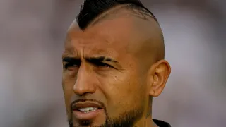 ¿Por qué Arturo Vidal seguirá en Colo Colo aunque no brille en la cancha?