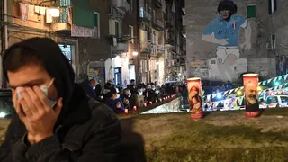 “Napoli está llorando”: Hinchas en Italia se reunieron para rendir tributo a Maradona