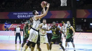 Chile sufrió una nueva derrota ante Brasil en las Clasificatorias para el Mundial de Baloncesto
