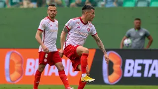 Charles Aránguiz fue titular en friccionado empate de Inter de Porto Alegre y Goiás