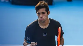 Garin tuvo debut triunfal en el Masters de Shanghai y se citó con Medvedev