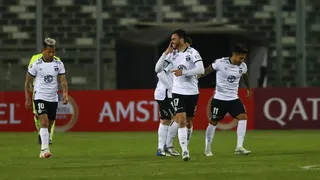 Colo Colo reaccionó con empuje y dio vuelta el partido ante Peñarol en el Monumental