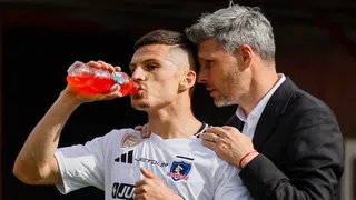 ¿Qué pasa en Colo Colo? Una empresa china analiza comprar acciones de Blanco y Negro y agita el futuro del club