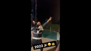 ¡Con fuegos artificiales! Arturo Vidal recibió con todo el 2022
