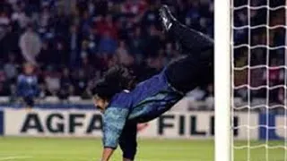 10 grandes atajadas en la historia del fútbol