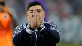 Lágrimas y perdón: La emotiva recepción que vivió Maradona en duelo de Gimnasia de La Plata