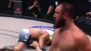 Imágenes sensibles: La terrible fractura de peleador de MMA