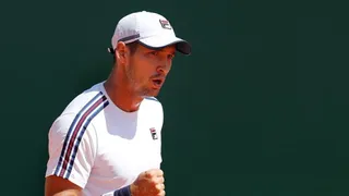 Dusan Lajovic y Attila Balázs ganaron sus semifinales y definirán el título en el ATP de Umag