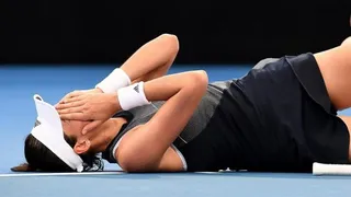 Garbiñe Muguruza abandonó con lágrimas el torneo de Brisbane