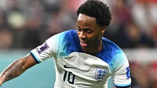 Raheem Sterling volvió a Inglaterra por un asalto armado a su casa durante el Mundial