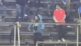 ¡Vergonzoso! Barrista de la UC hizo gestos racistas contra torcedores de Flamengo