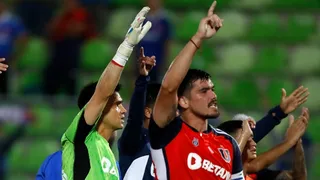 “En la Ruta del León”: La U vive con polémica la antesala del duelo amistoso ante River