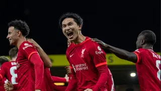 Liverpool se instaló en octavos de la Copa de la Liga con doblete del japonés Minamino a Norwich