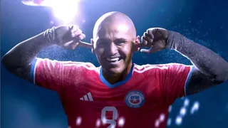 Creador de campaña que pide llevar a Humberto Suazo a La Roja: “Merece su último baile”