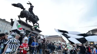 Hinchas radicales de Juventus fueron arrestados por chantaje, amenazas y reventa de entradas