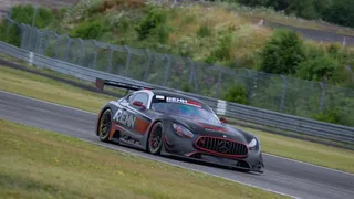 Benjamín Hites sumó kilómetros en el mítico circuito de Nurburgring