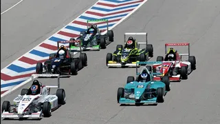 Chileno Sebastián Valenzuela cumplió una destacada actuación en la Fórmula Renault Argentina