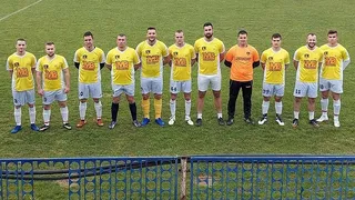 FK Dobrava-Zabar, el equipo serbio que imitó la insignia de Colo Colo