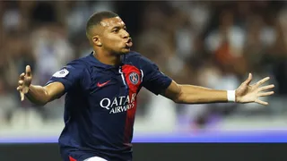 Kylian Mbappé regresó en PSG y anotó un gol ante Toulouse de Gabriel Suazo