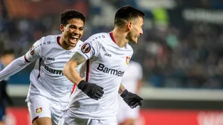 ¡Golazo! Charles Aránguiz abrió el marcador para Bayer Leverkusen anta Atalanta en Europa League