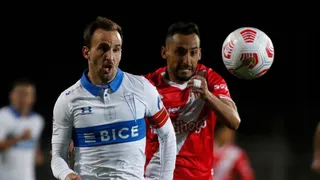 U. Católica y Curicó Unido se jugarán la opción de seguir en la cima del Campeonato Nacional