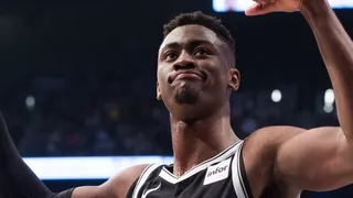Jugador de los Nets Caris LeVert sufrió grave lesión ante Minnesota Timberwolves