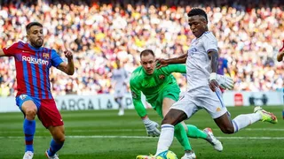 Real Madrid buscará reafirmar su ventaja en el liderato y Barcelona volver a sonreír en el clásico español
