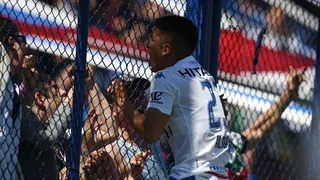 Pablo Galdames tuvo minutos en triunfo de Vélez sobre Independiente en la liga argentina