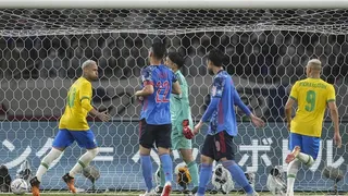 Neymar recortó distancias con Pelé en victoria de Brasil sobre Japón
