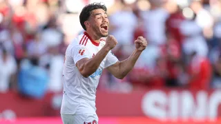 El tremendo honor que pone a Gabriel Suazo en la historia de Sevilla