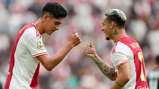 Manchester United anunció millonario acuerdo por jugador de Ajax