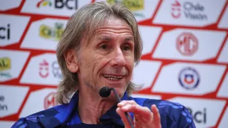 Ni se inmuta: Gareca partió nuevamente a Argentina a descansar