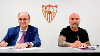 Sevilla oficializó a Jorge Sampaoli como sucesor de Lopetegui