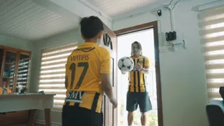 La innovadora presentación de la nueva camiseta de Fernández Vial