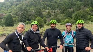 Marcelo Gallardo se relaja de una temporada extenuante practicando ciclismo