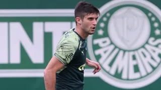 Benjamín Kuscevic debutó por Palmeiras en el empate frente a Santos