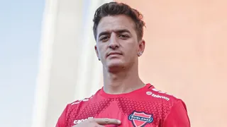 Ñublense oficializó la llegada del hermano mellizo de figura de la U