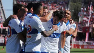 La UC sacó adelante un duelo complicado ante La Serena y le dejó tarea a Colo Colo en la pelea por la cima